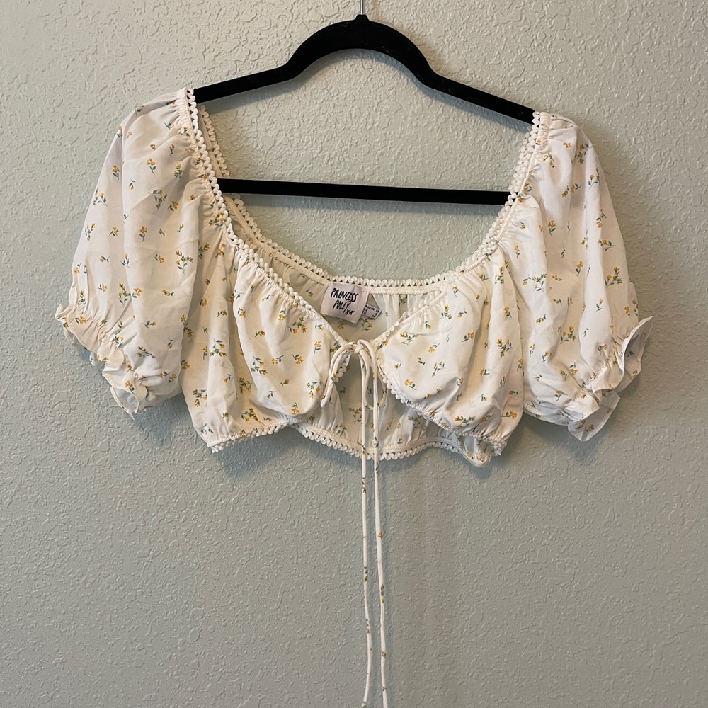 Cropped Princess Polly Cottage Core Tie Front Top
